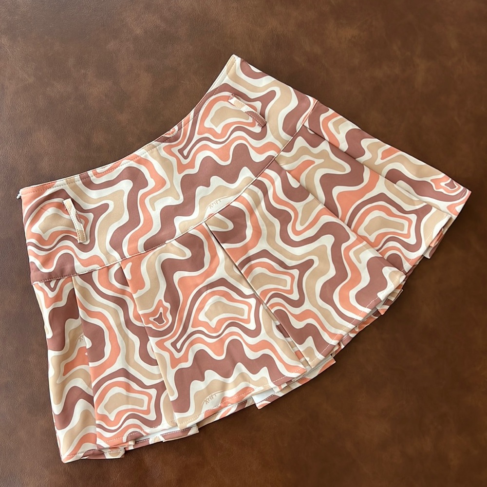 KRIPT Skort NWOT sz. Large